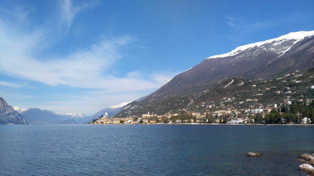 Camere Porto Vecchio Con Parcheggio A Pochi Passi Dal Castello Malcesine Exterior foto