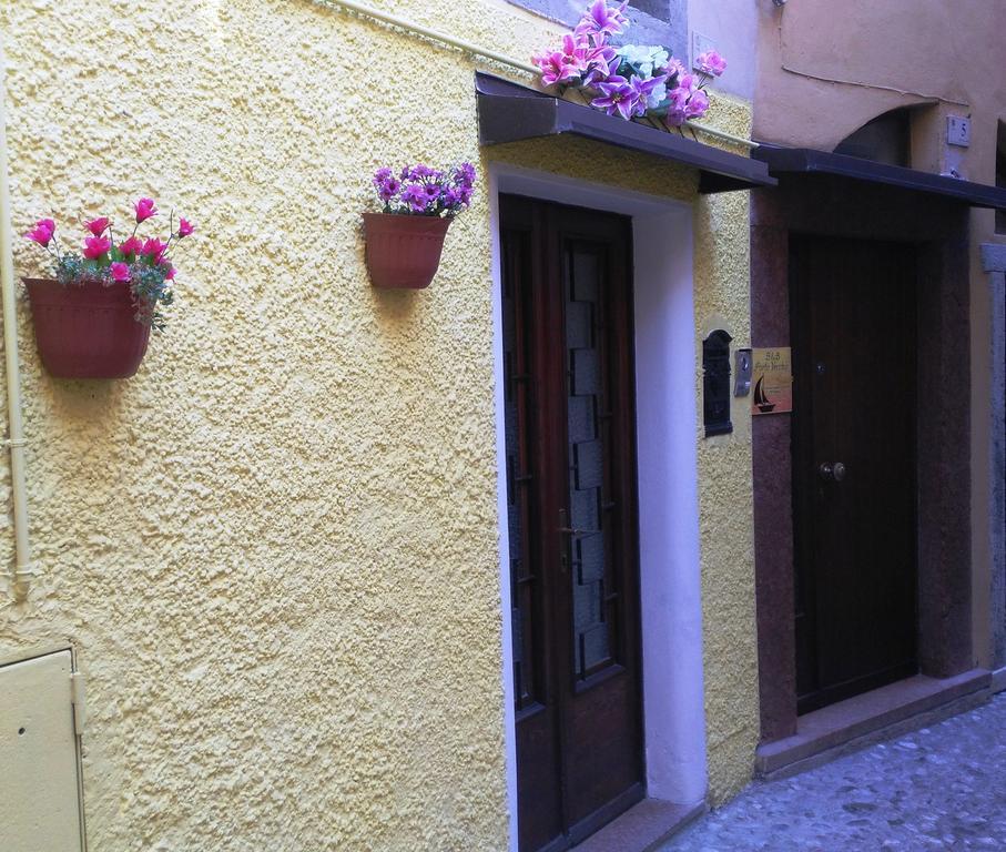 Camere Porto Vecchio Con Parcheggio A Pochi Passi Dal Castello Malcesine Exterior foto